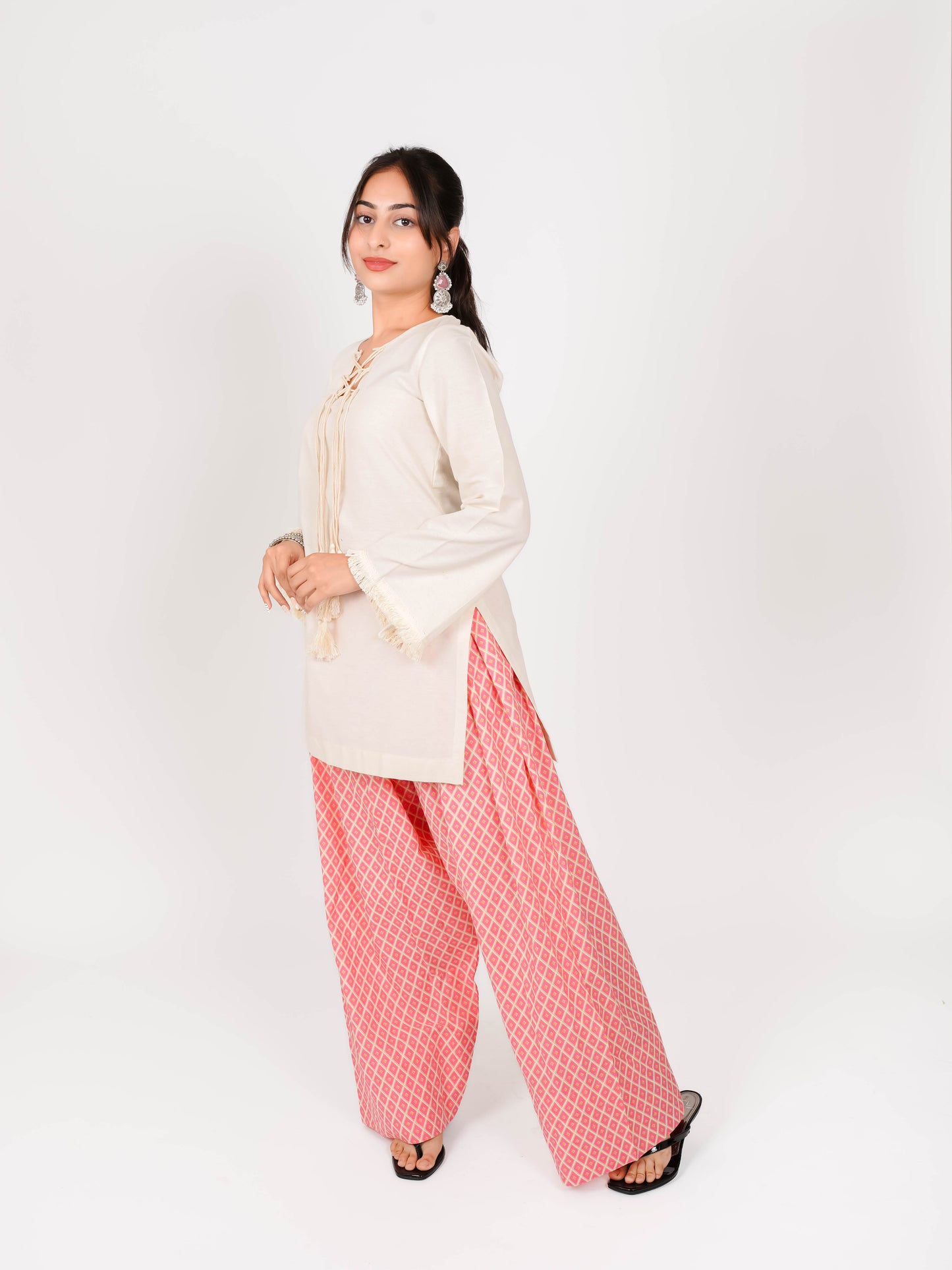 MONOMEE NITARA PINK NECK DORI FARSHI SALWAR SET