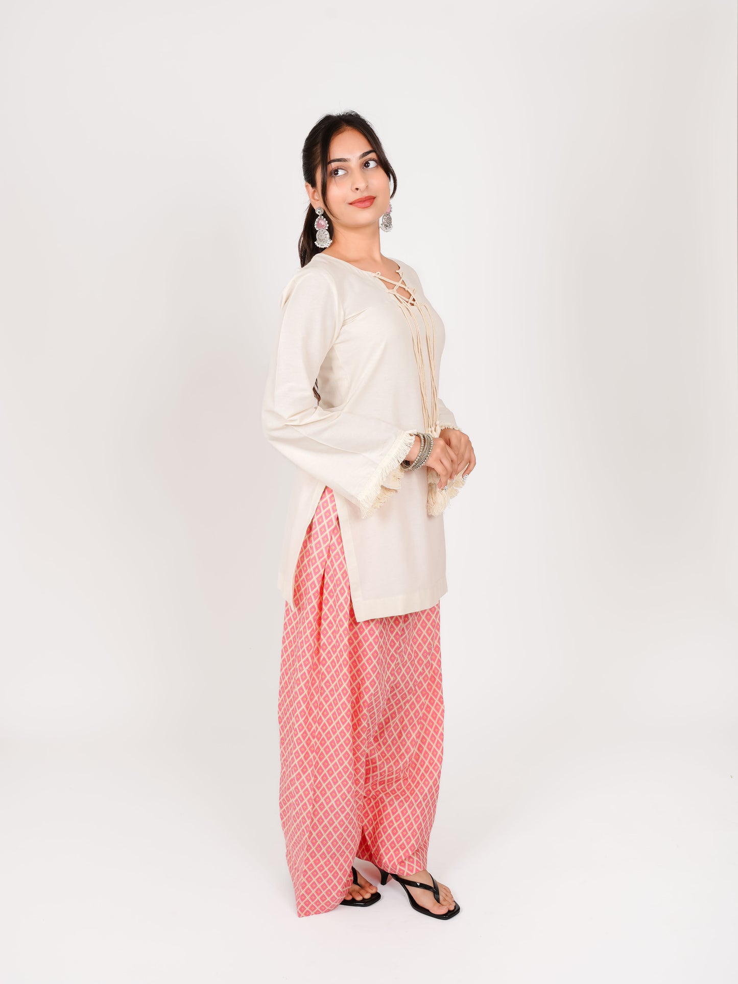 MONOMEE NITARA PINK NECK DORI FARSHI SALWAR SET
