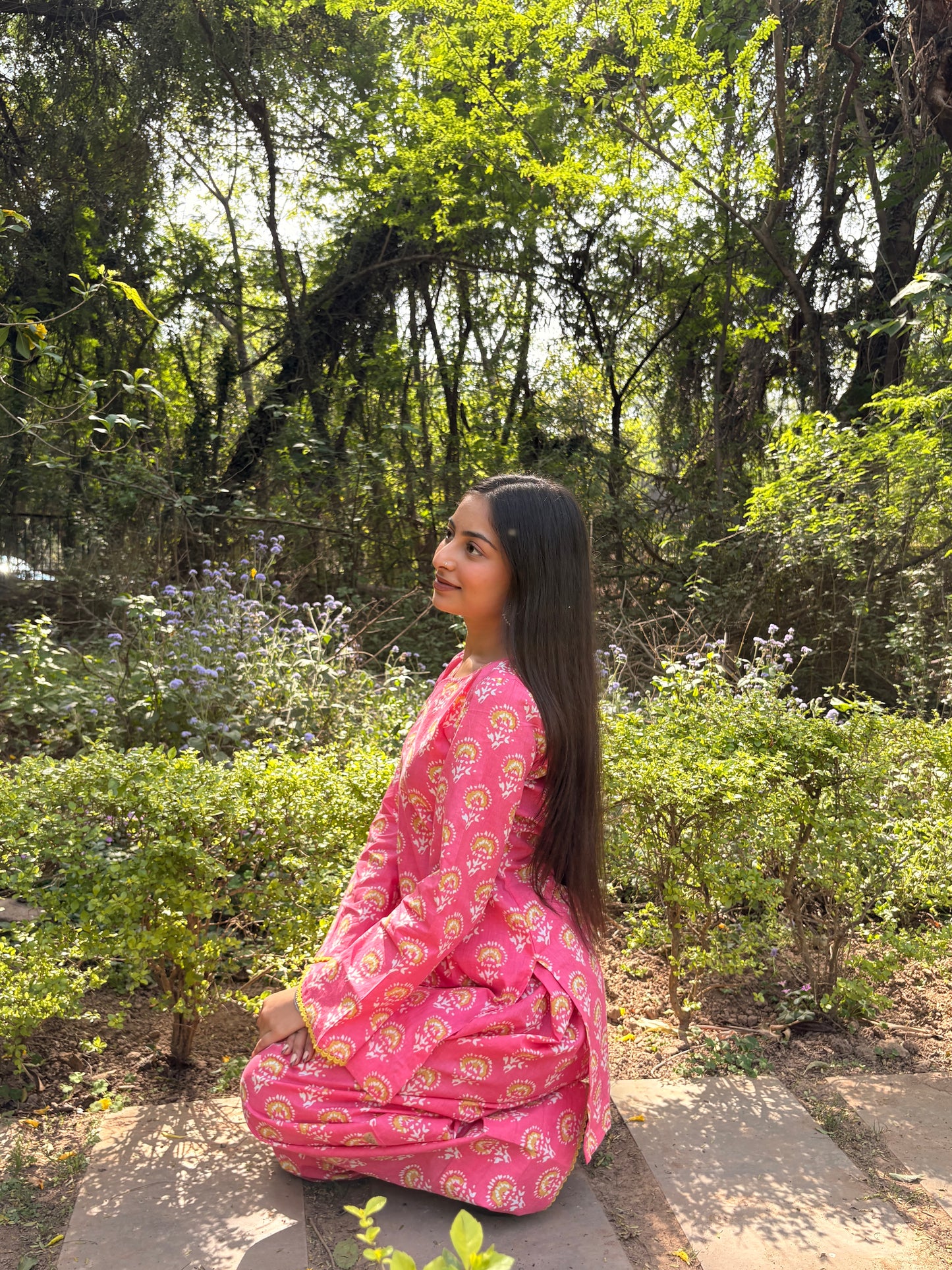 MONOMEE AIRA FARSHI SALWAR KURTA SET