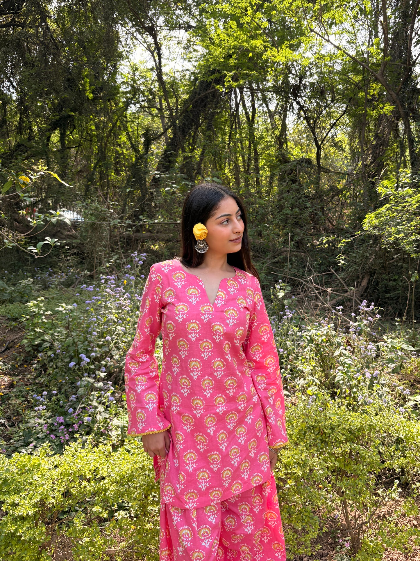 MONOMEE AIRA FARSHI SALWAR KURTA SET