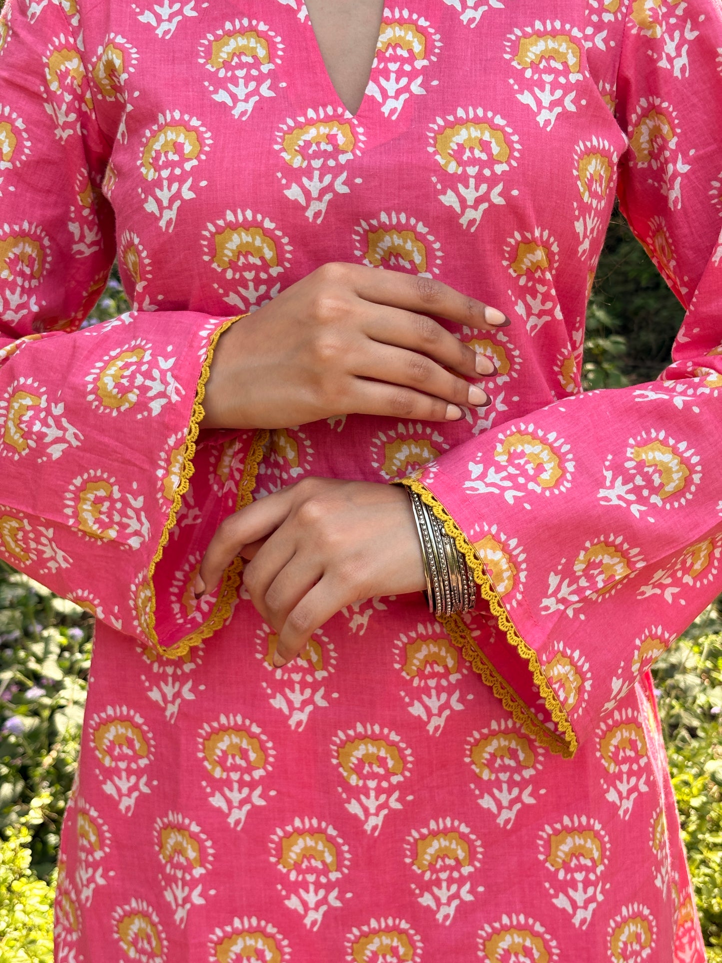 MONOMEE AIRA FARSHI SALWAR KURTA SET